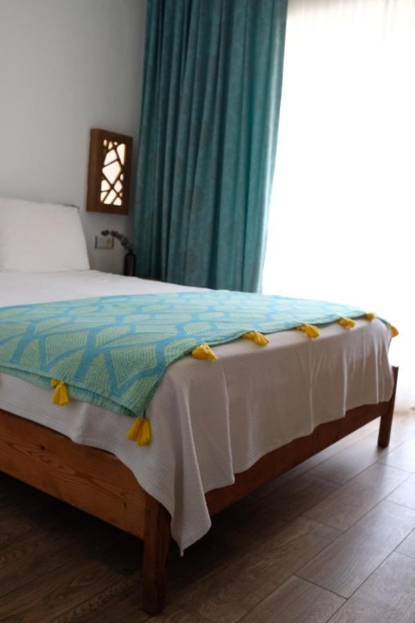 Ceneviz Hotel Adrasan Extérieur photo